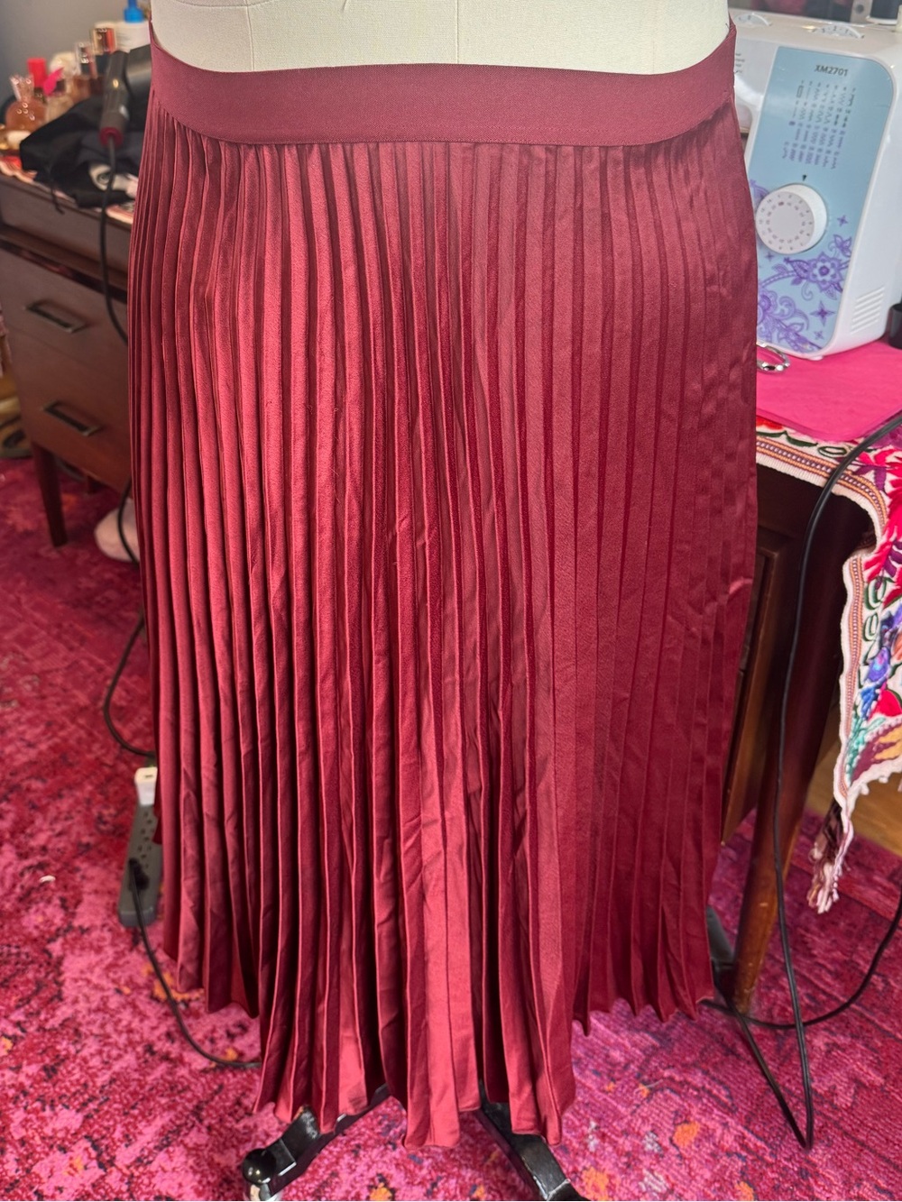H&M Pleated Midi Skirt in Wine Red